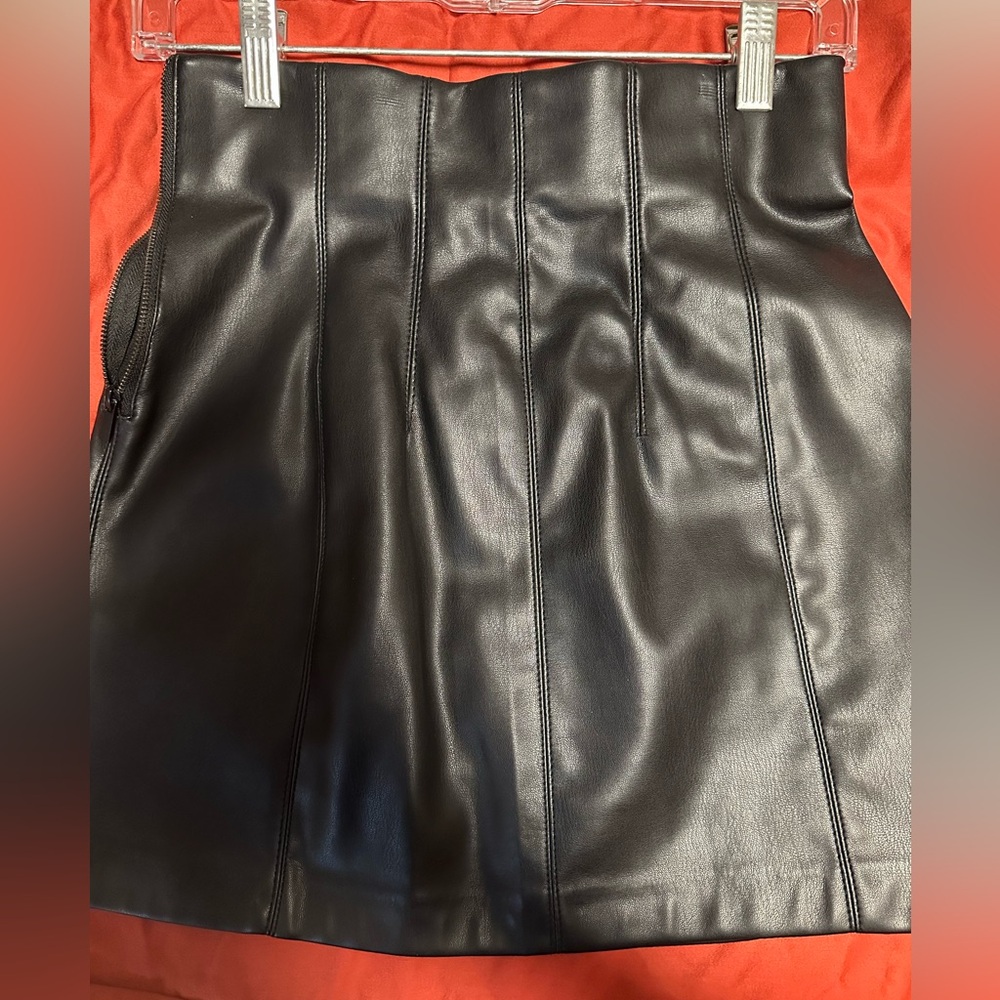 Faux leather mini skirt